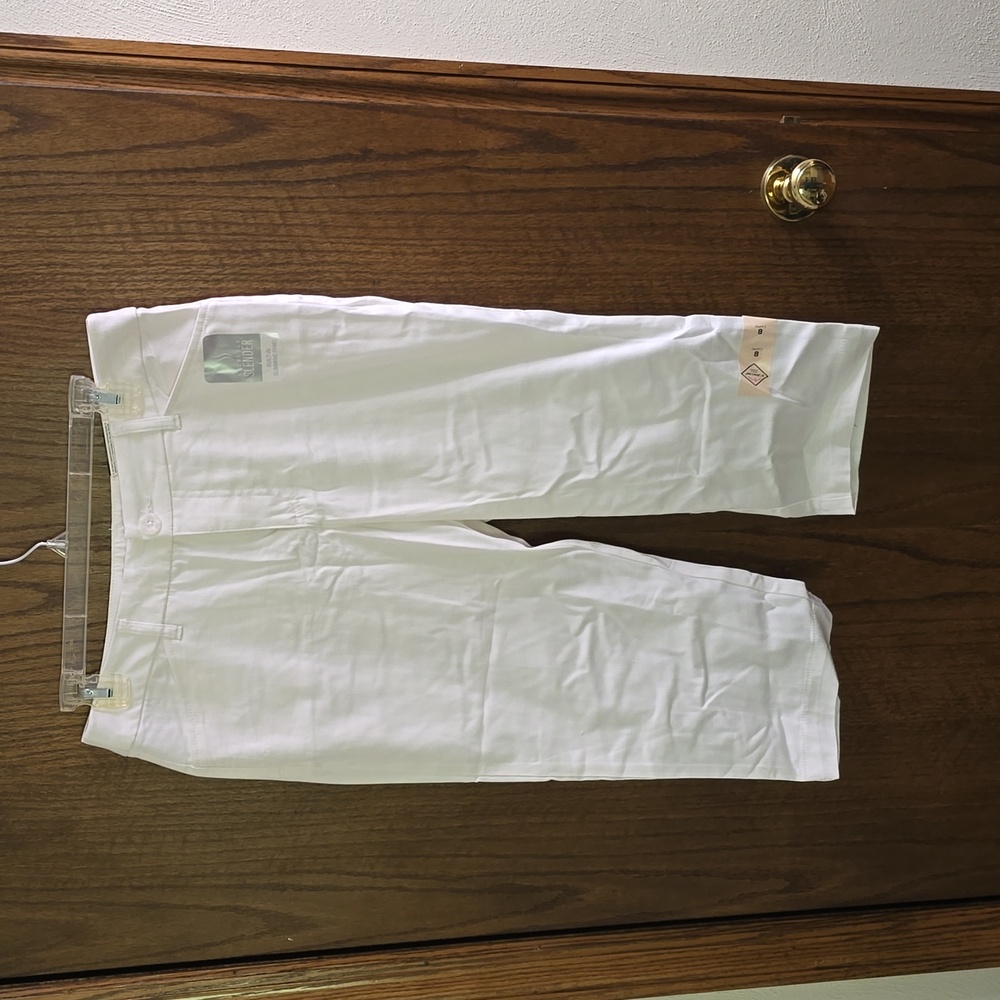 White Capri Pants